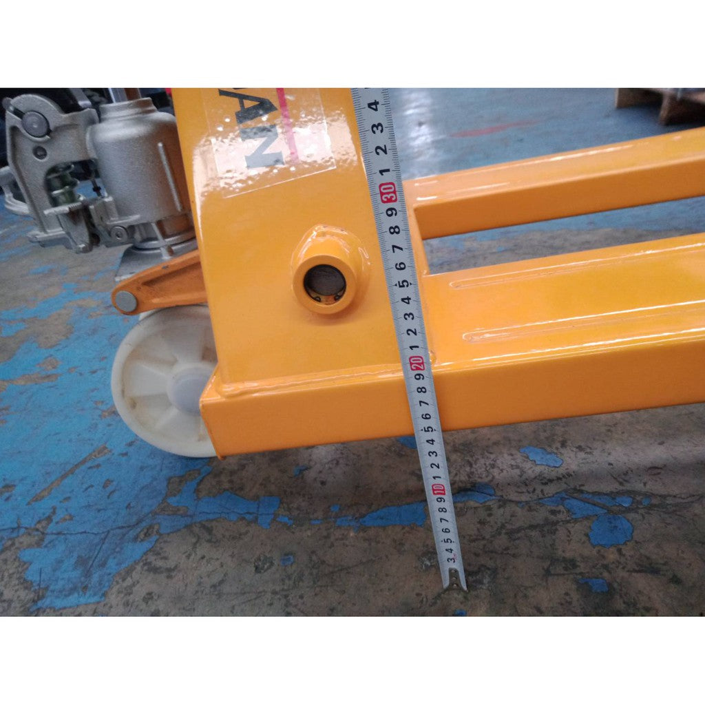 รถลากพาเลท รถยก รถลาก แฮนด์พาเลท แฮนลิฟท์ รถยกของ ยกของได้ 2000 kg. Hand Lift Pallet