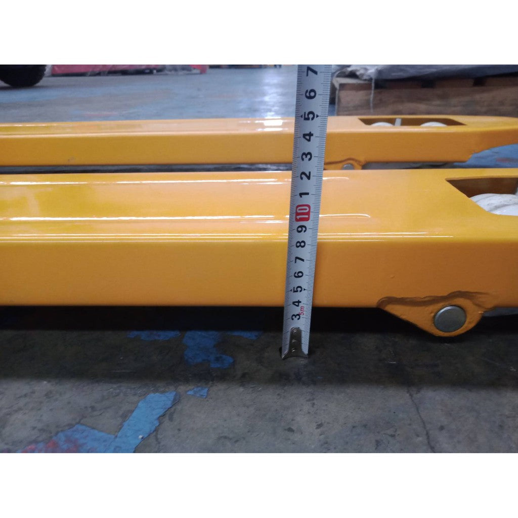 รถลากพาเลท รถยก รถลาก แฮนด์พาเลท แฮนลิฟท์ รถยกของ ยกของได้ 2000 kg. Hand Lift Pallet