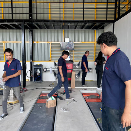 ลิฟท์ ลิฟท์เอ็กซ์ ลิฟท์กรรไกร  แบบฝั่งพื้น สำหรับตั้งศูนย์ล้อ LAUNCH