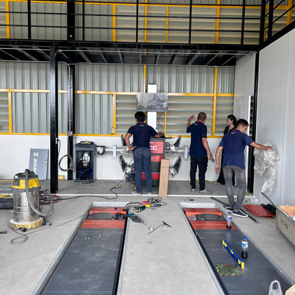 ลิฟท์ ลิฟท์เอ็กซ์ ลิฟท์กรรไกร  แบบฝั่งพื้น สำหรับตั้งศูนย์ล้อ LAUNCH