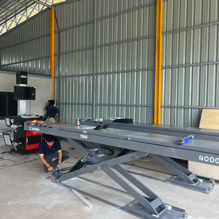 ลิฟท์ ลิฟท์เอ็กซ์ ลิฟท์กรรไกร  แบบบนพื้น สำหรับตั้งศูนย์ล้อ LAUNCH
