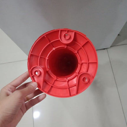 เสาจราจร เสาจราจรคาดแถบ สะท้อนแสง สีแดงแถบขาว ราคา / ต้น สินค้าพร้อมส่งในไทย