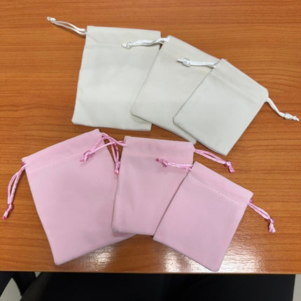 🚚พร้อมส่ง🚚ถุงผ้ากำมะหยี่หูรูด กระเป๋าผ้าเชือกรูดน่ารักๆ ใส่แหวน เครื่องประดับ ของขวัญชำร่วย