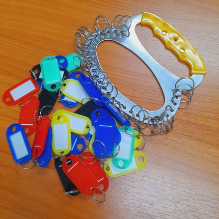 🔥พร้อมส่ง🔥ที่เก็บกุญแจพร้อมป้ายชื่อ พวงกุญแจ ที่เก็บพวงกุญแจ /ป้ายคละสี มีหลายขนาด สินค้าในไทย
