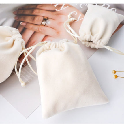 [พร้อมส่ง] กระเป๋าผ้ากำมะหยี่กระเป๋าผ้าหูรูดกระเป๋ากำมะหยี่ใส่เครื่องประดับกระเป๋าผ้าเชือกน่ารักใส่ของขวัญชำร่วย ราคา/ชิ้น