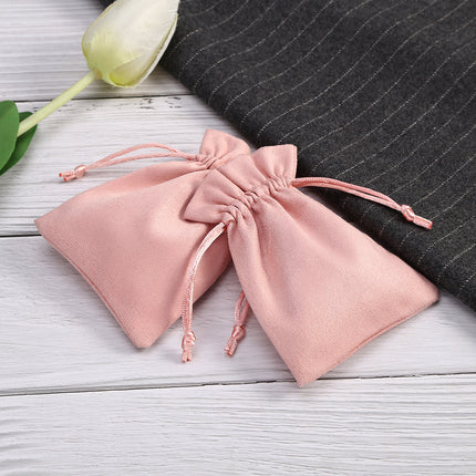 [พร้อมส่ง] กระเป๋าผ้ากำมะหยี่กระเป๋าผ้าหูรูดกระเป๋ากำมะหยี่ใส่เครื่องประดับกระเป๋าผ้าเชือกน่ารักใส่ของขวัญชำร่วย ราคา/ชิ้น